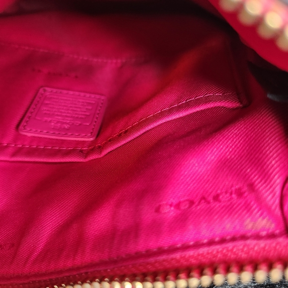 COACH pebble leather crossbody. - Picture 2 of 6